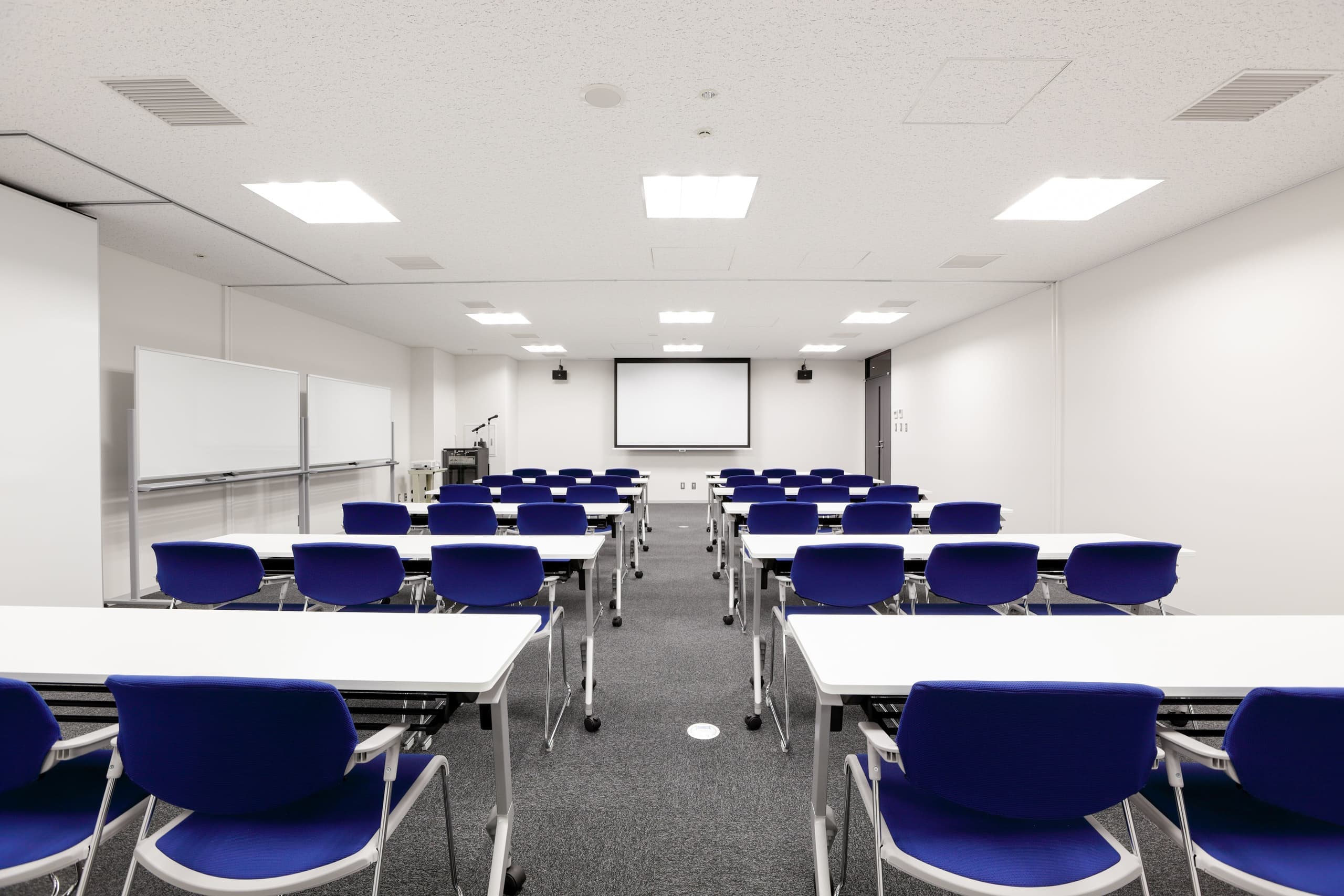 2号会議室と二間続きでのご利用例写真
